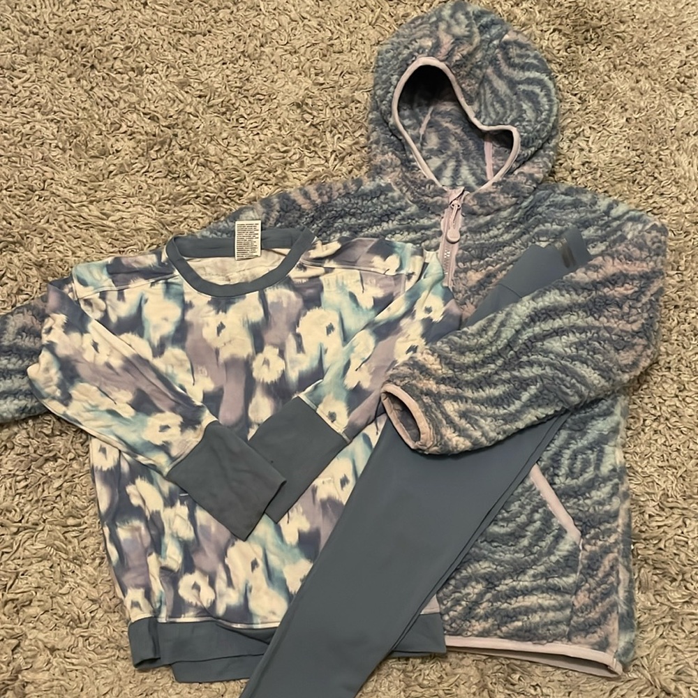 All in Motion Outfit w/Jacket, Size S (6/7)